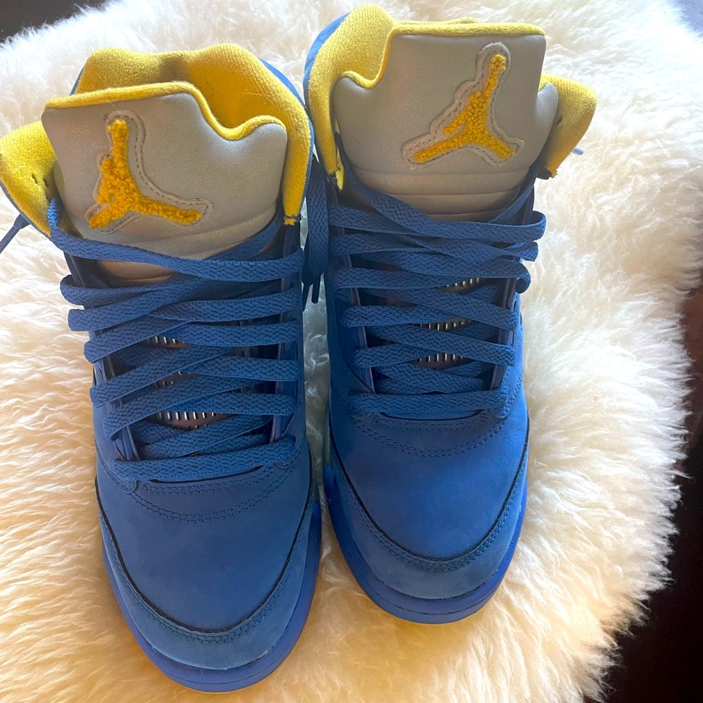 Authentic Jordon 5 Laney 7Y in GUC
